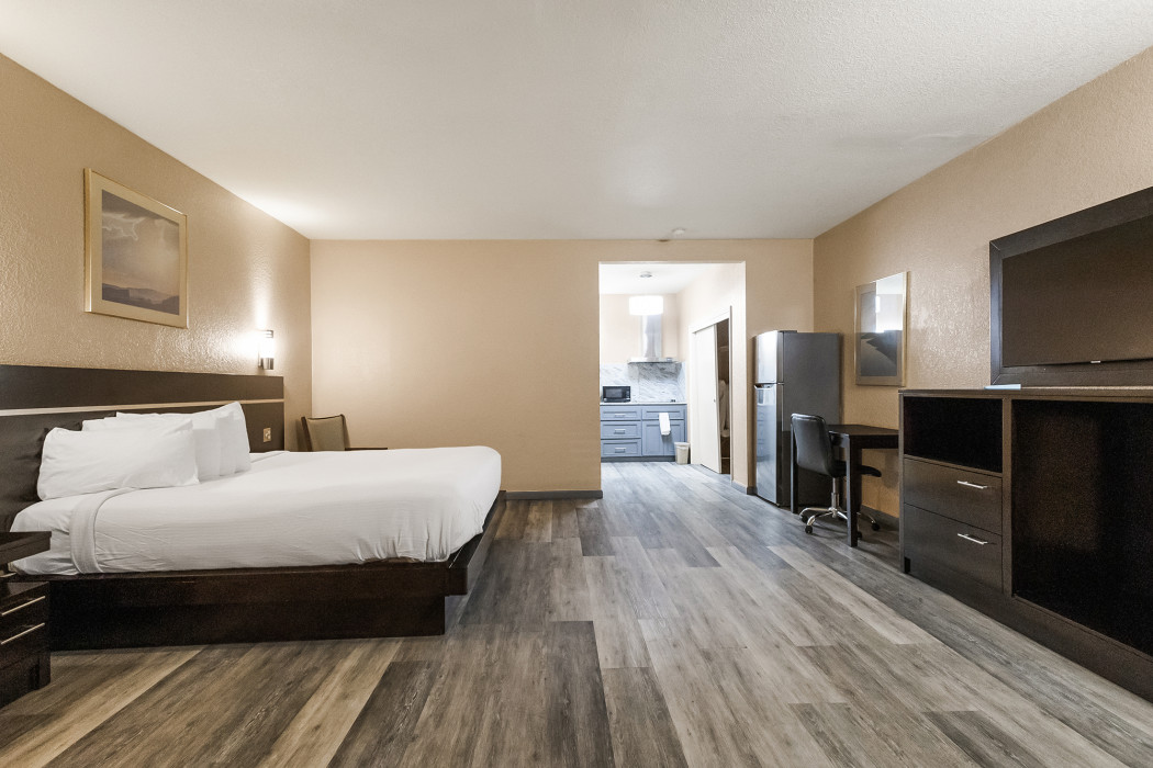 King Mini Suite