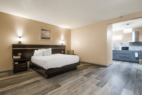 King Mini Suite