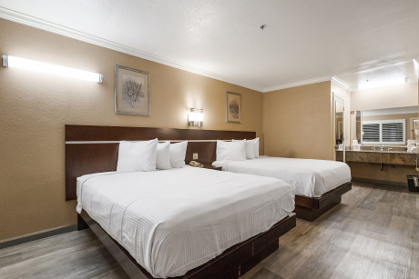 Two Queen Beds - Non Smoking