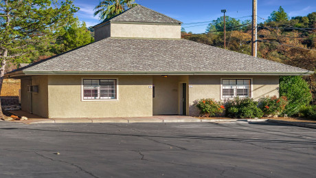 Country Inn Sonora - Front Side View